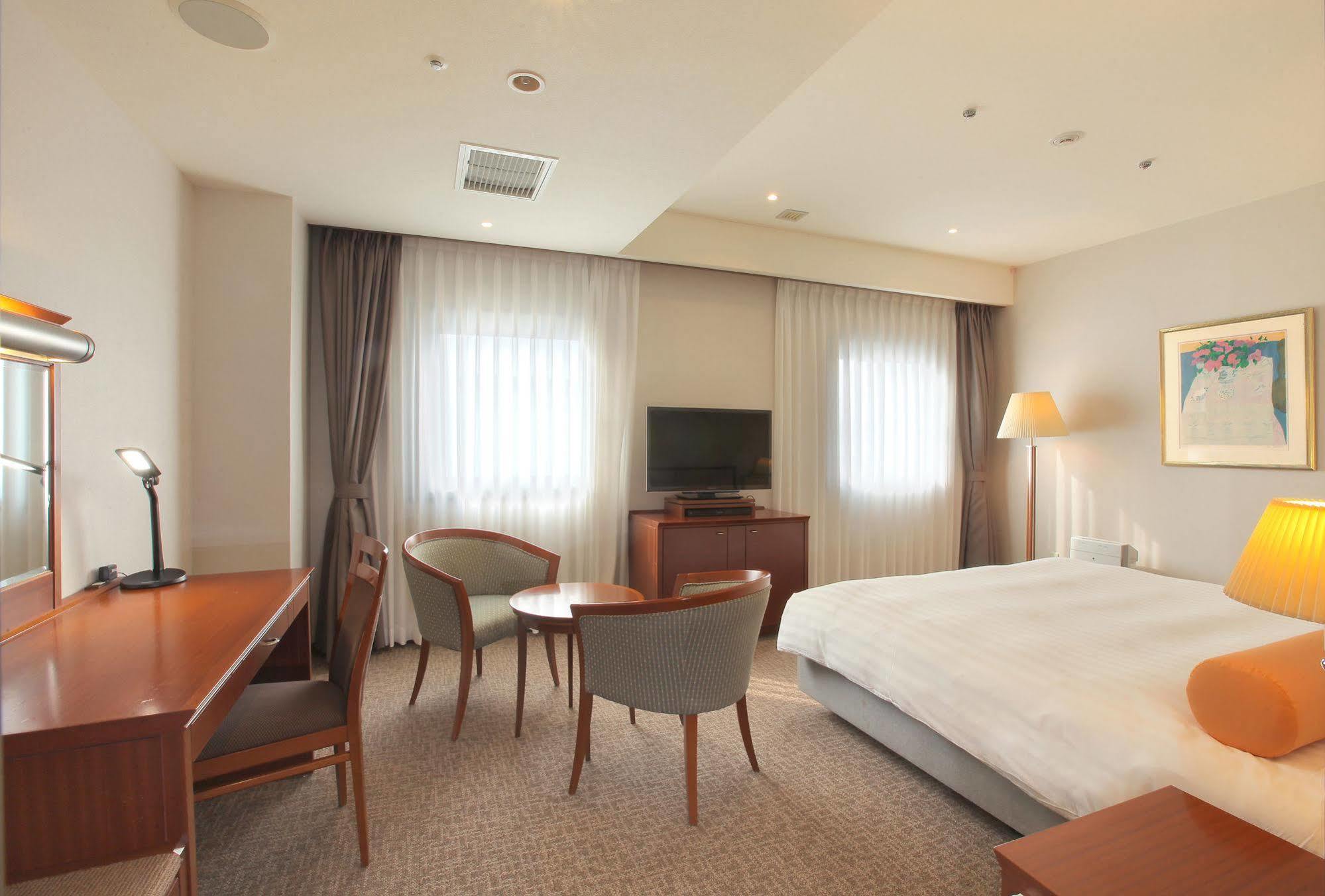 Odakyu Station Hotel Hon-Atsugi Exterior foto